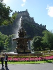 Scotland Edinburgh - Edinburgh castle and fountain