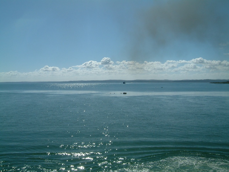 4 - Fraser Island and ferry smoke